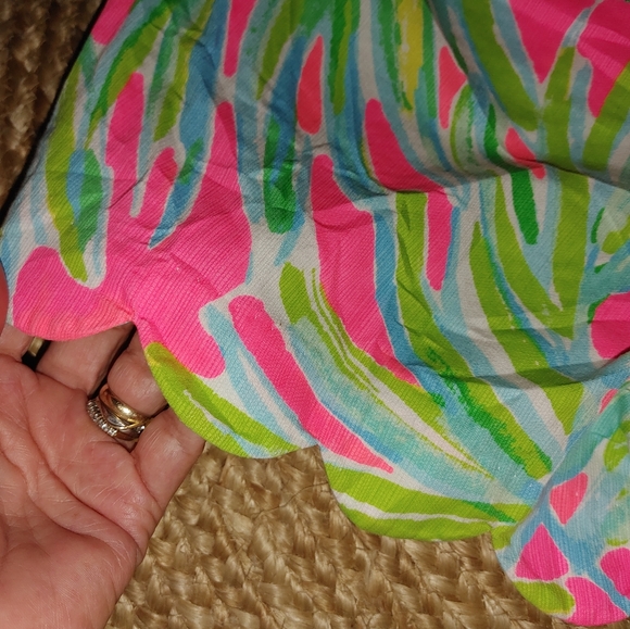 Lilly Pulitzer the Buttercup shorts TIki  Sz.2 - Picture 5 of 9